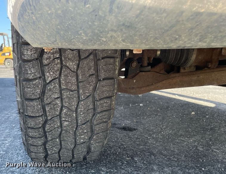 image for item LV9902 2008 Chevrolet Silverado 2500HD  Crew Cab pickup truck