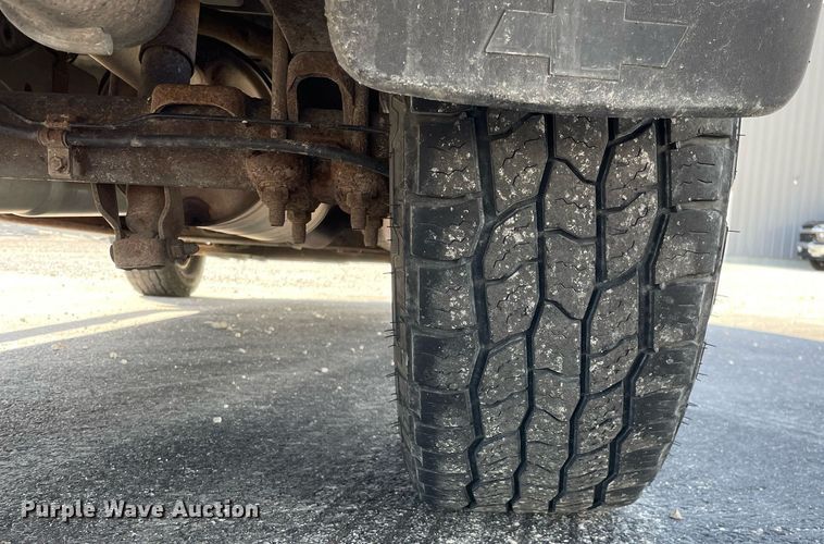 image for item LV9902 2008 Chevrolet Silverado 2500HD  Crew Cab pickup truck