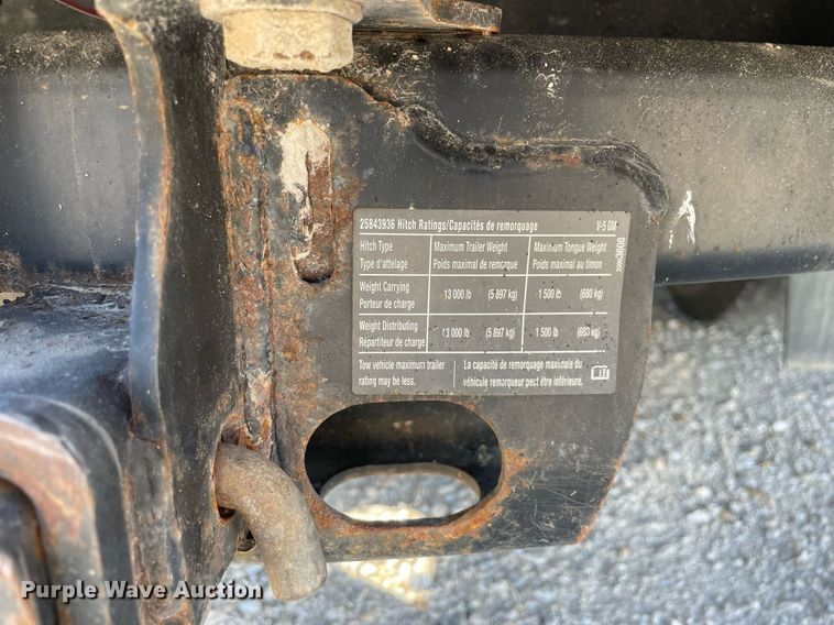 image for item LV9903 2013 Chevrolet Silverado 3500HD  utility bed pickup truck