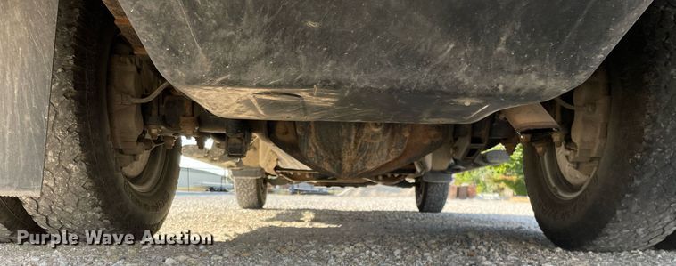 image for item LV9903 2013 Chevrolet Silverado 3500HD  utility bed pickup truck