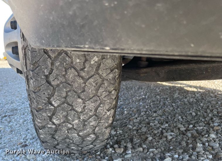 image for item LV9903 2013 Chevrolet Silverado 3500HD  utility bed pickup truck