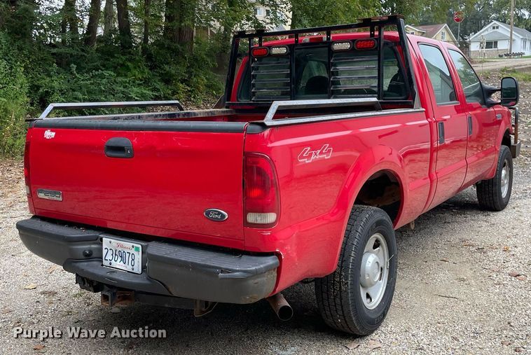 image for item LV9904 2005 Ford F250 Super Duty XL  Crew Cab pickup truck