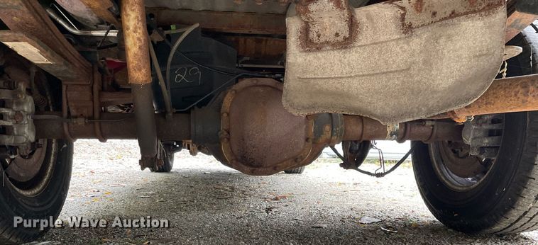 image for item LV9904 2005 Ford F250 Super Duty XL  Crew Cab pickup truck