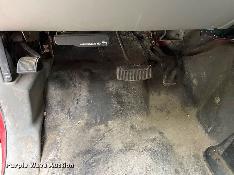 image for item LV9904 2005 Ford F250 Super Duty XL  Crew Cab pickup truck