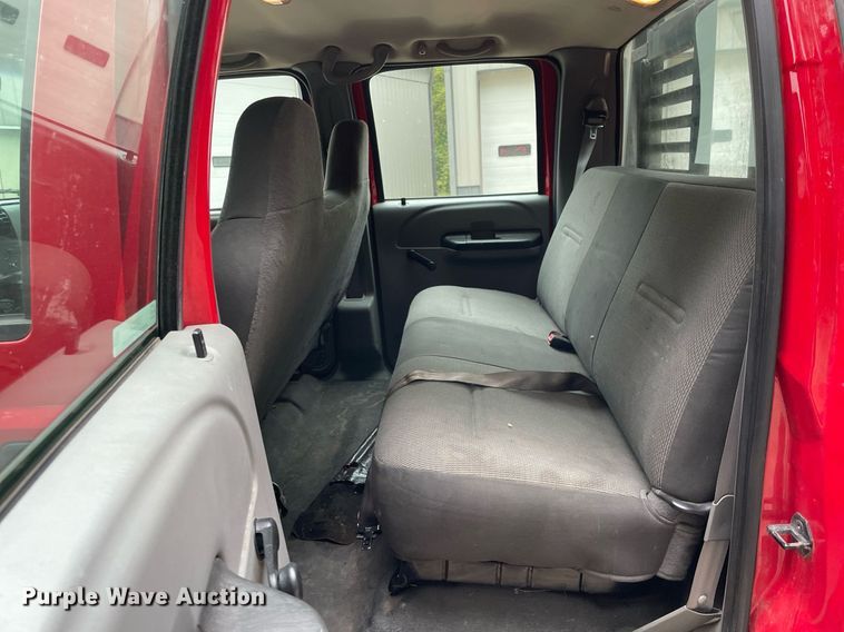 image for item LV9904 2005 Ford F250 Super Duty XL  Crew Cab pickup truck