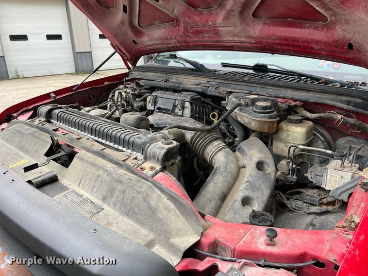 image for item LV9904 2005 Ford F250 Super Duty XL  Crew Cab pickup truck