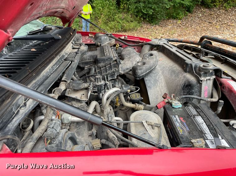 image for item LV9904 2005 Ford F250 Super Duty XL  Crew Cab pickup truck