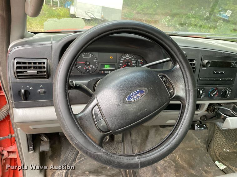 image for item LV9905 2006 Ford F250 Super Duty  pickup truck