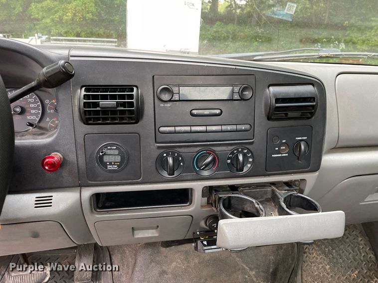 image for item LV9905 2006 Ford F250 Super Duty  pickup truck