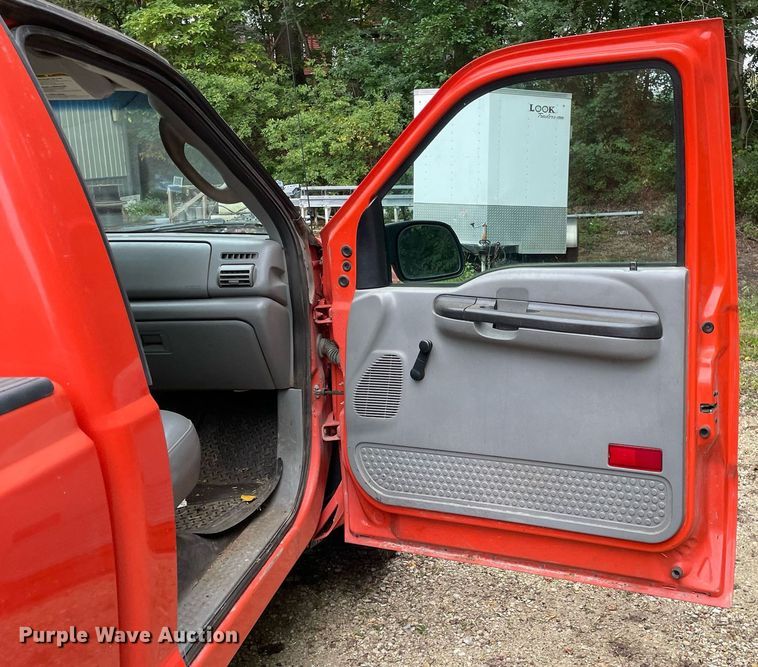 image for item LV9905 2006 Ford F250 Super Duty  pickup truck