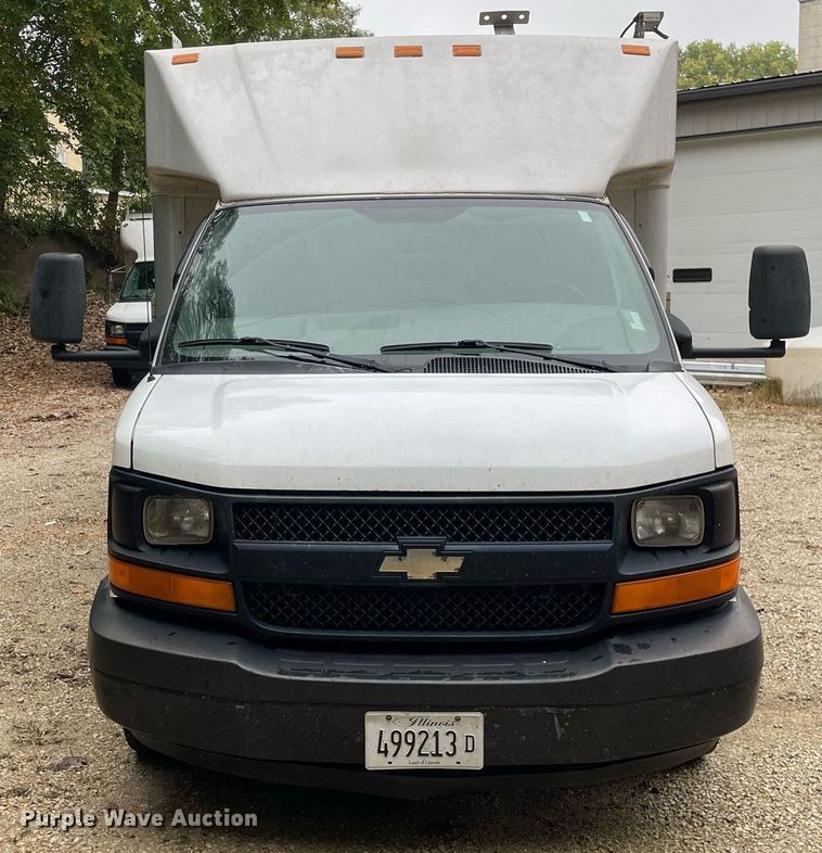 image for item LV9906 2007 Chevrolet Express G3500  utility van