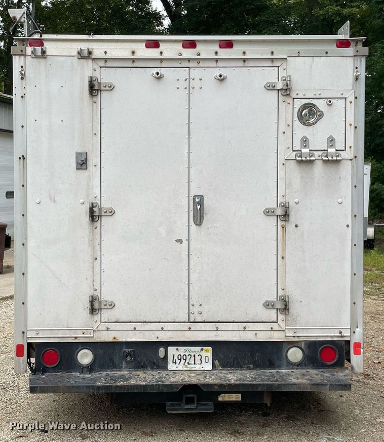 image for item LV9906 2007 Chevrolet Express G3500  utility van