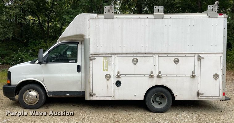 image for item LV9906 2007 Chevrolet Express G3500  utility van