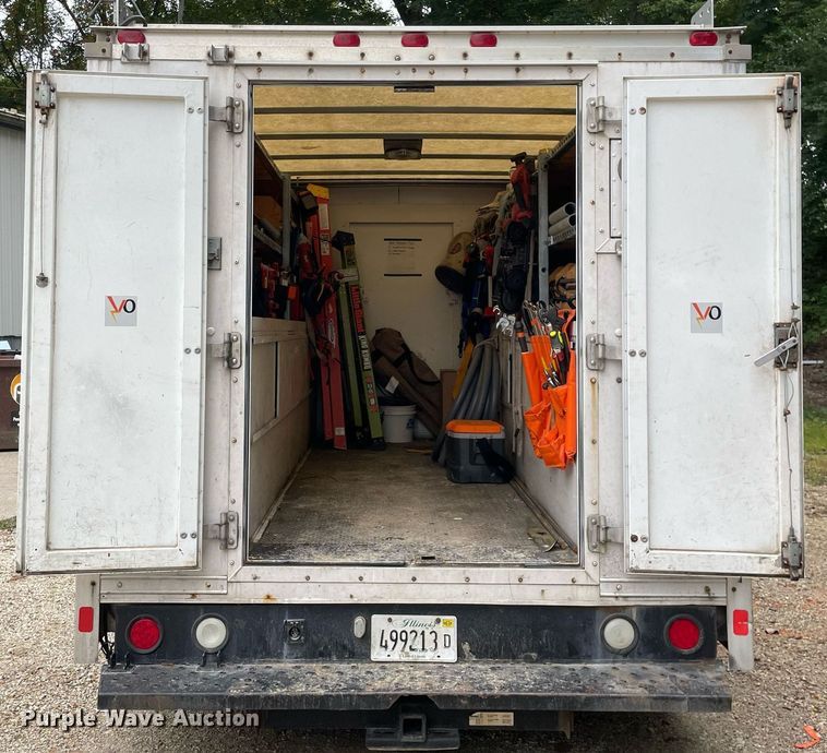 image for item LV9906 2007 Chevrolet Express G3500  utility van