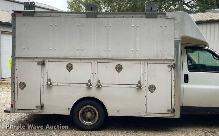 image for item LV9906 2007 Chevrolet Express G3500  utility van