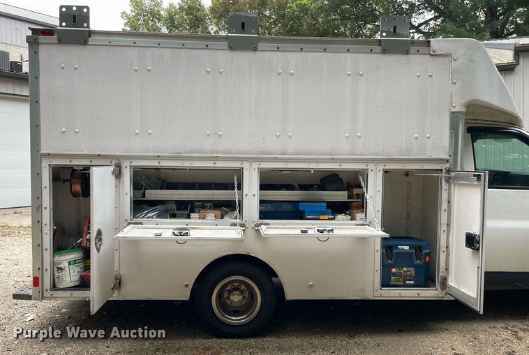 image for item LV9906 2007 Chevrolet Express G3500  utility van