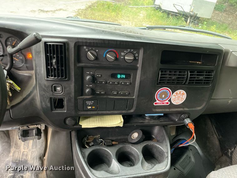 image for item LV9906 2007 Chevrolet Express G3500  utility van