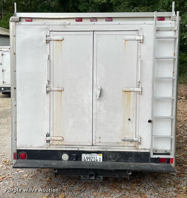 image for item LV9907 2004 Chevrolet Express 3500  utility van