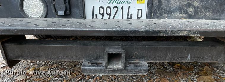 image for item LV9907 2004 Chevrolet Express 3500  utility van