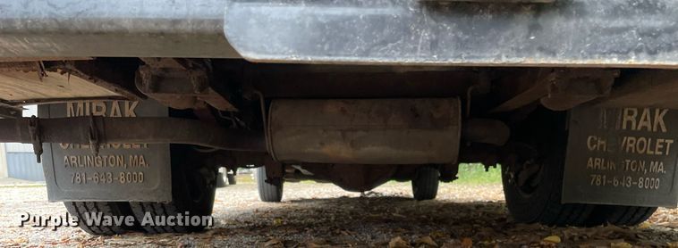 image for item LV9907 2004 Chevrolet Express 3500  utility van