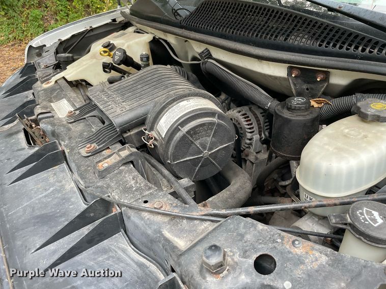 image for item LV9907 2004 Chevrolet Express 3500  utility van