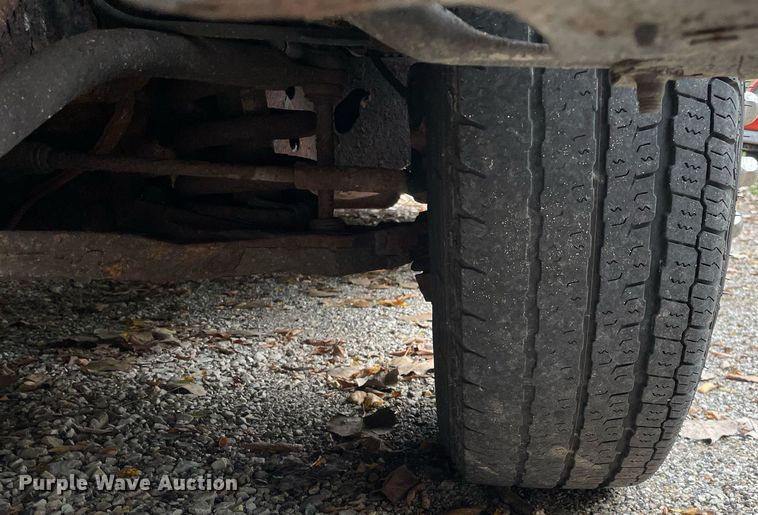 image for item LV9907 2004 Chevrolet Express 3500  utility van