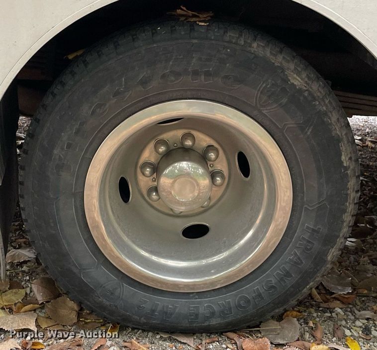 image for item LV9907 2004 Chevrolet Express 3500  utility van