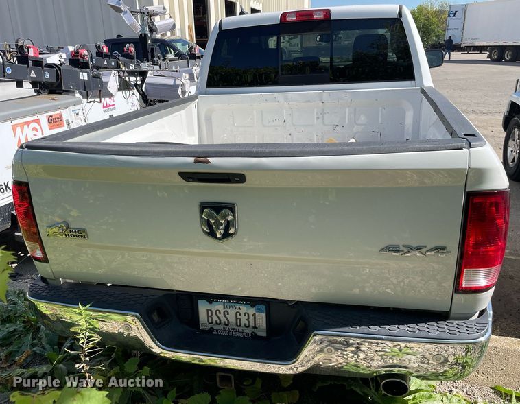 image for item LV9934 2016 Dodge Ram 1500  Crew Cab pickup truck