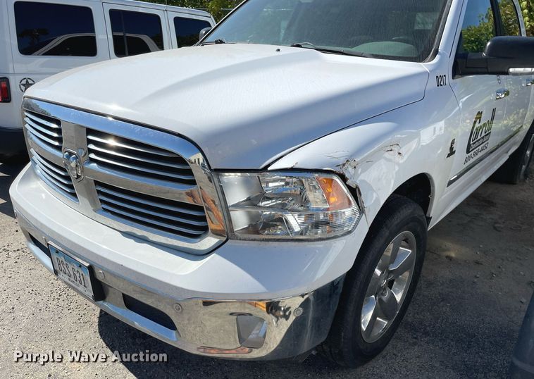 image for item LV9934 2016 Dodge Ram 1500  Crew Cab pickup truck