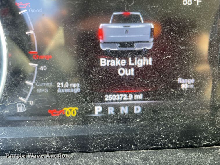 image for item LV9934 2016 Dodge Ram 1500  Crew Cab pickup truck