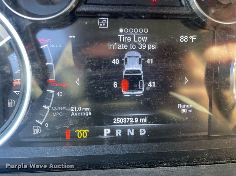 image for item LV9934 2016 Dodge Ram 1500  Crew Cab pickup truck