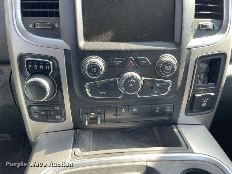 image for item LV9934 2016 Dodge Ram 1500  Crew Cab pickup truck