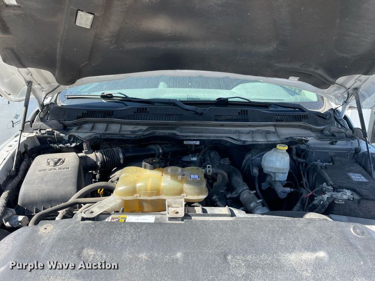 image for item LV9934 2016 Dodge Ram 1500  Crew Cab pickup truck