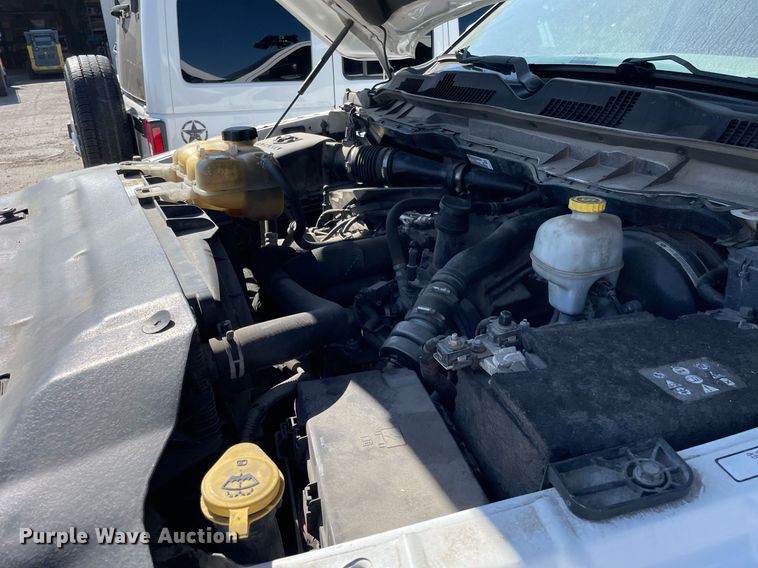 image for item LV9934 2016 Dodge Ram 1500  Crew Cab pickup truck