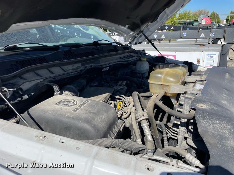 image for item LV9934 2016 Dodge Ram 1500  Crew Cab pickup truck