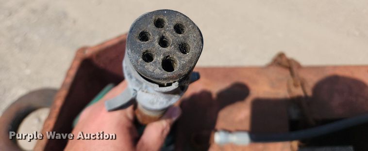 image for item LX9693 1994 Trail-Eze D20T28  tilt deck equipment trailer