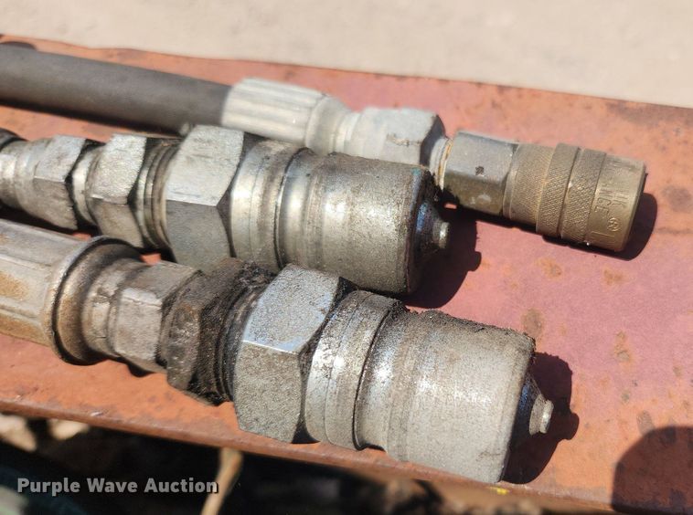 image for item LX9693 1994 Trail-Eze D20T28  tilt deck equipment trailer