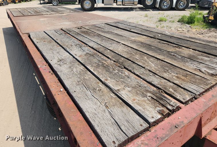 image for item LX9693 1994 Trail-Eze D20T28  tilt deck equipment trailer