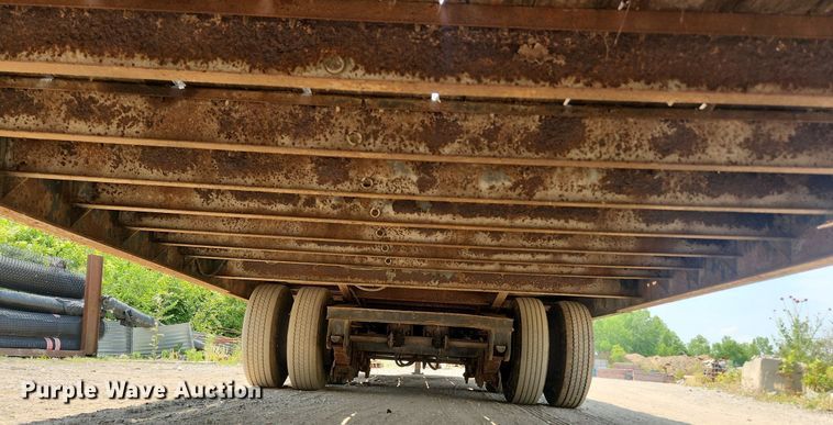 image for item LX9693 1994 Trail-Eze D20T28  tilt deck equipment trailer