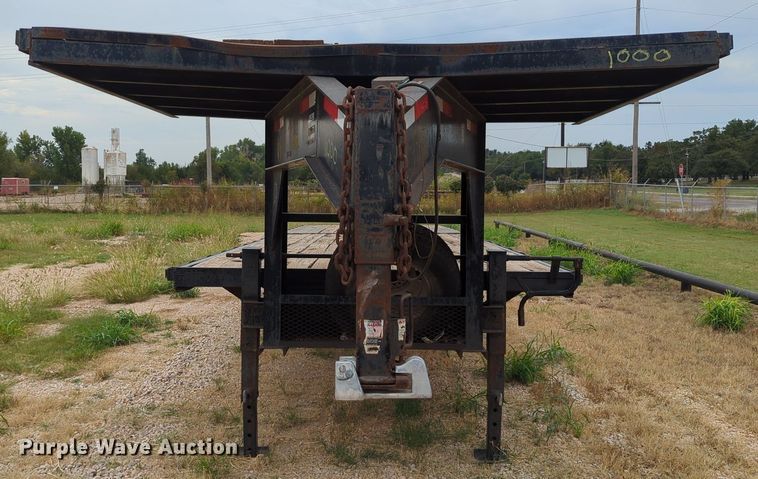 image for item LY9436 2006 Hooper  equipment trailer