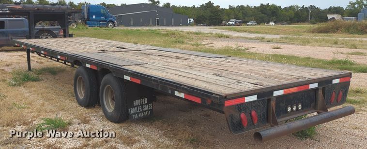 image for item LY9436 2006 Hooper  equipment trailer