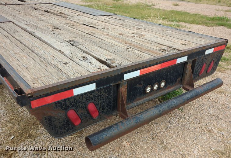 image for item LY9436 2006 Hooper  equipment trailer