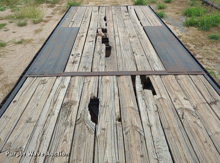 image for item LY9436 2006 Hooper  equipment trailer