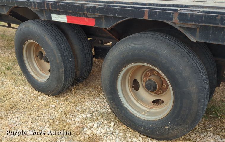 image for item LY9436 2006 Hooper  equipment trailer