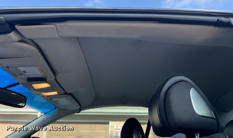 image for item MG9007 2014 Infiniti Q60  convertible