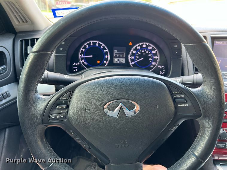 image for item MG9007 2014 Infiniti Q60  convertible