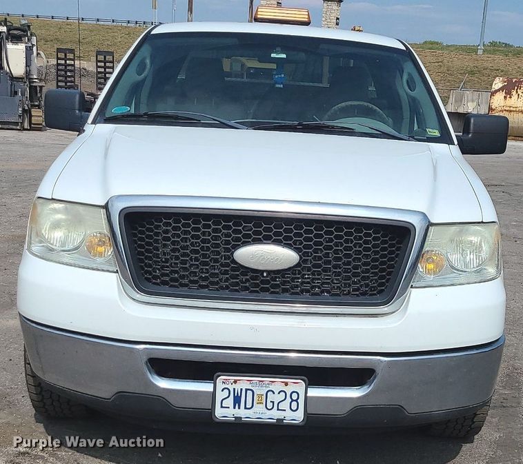 image for item MG9754 2007 Ford F150  SuperCab pickup truck