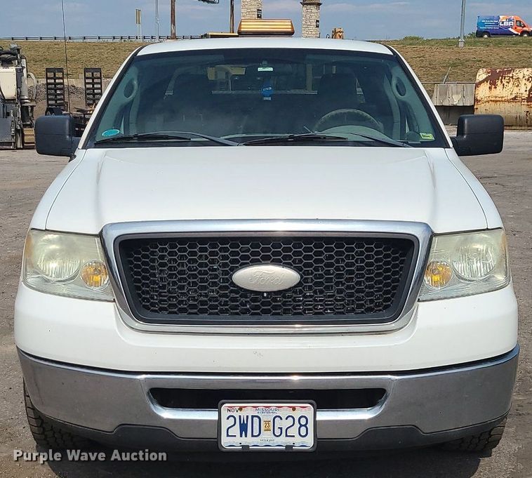 image for item MG9754 2007 Ford F150  SuperCab pickup truck