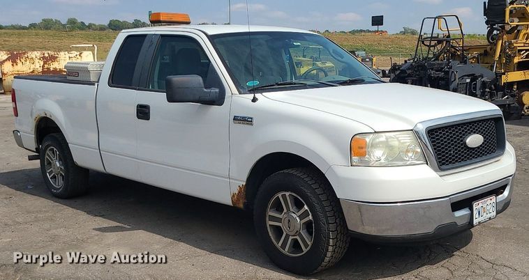 image for item MG9754 2007 Ford F150  SuperCab pickup truck