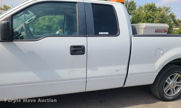 image for item MG9754 2007 Ford F150  SuperCab pickup truck